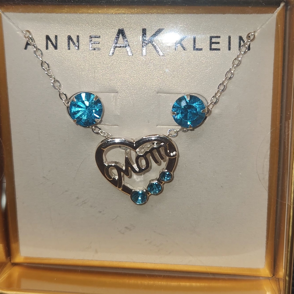 Anne Klein Silver and Blue 'Mom' Necklace - Picture 4 of 8